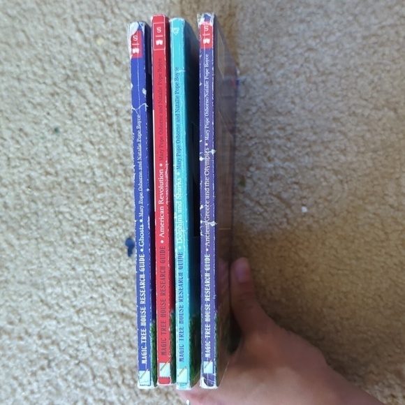 Magic Tree House Research Guide Book Bundle: Four Chapter Books - Picture 6 of 6